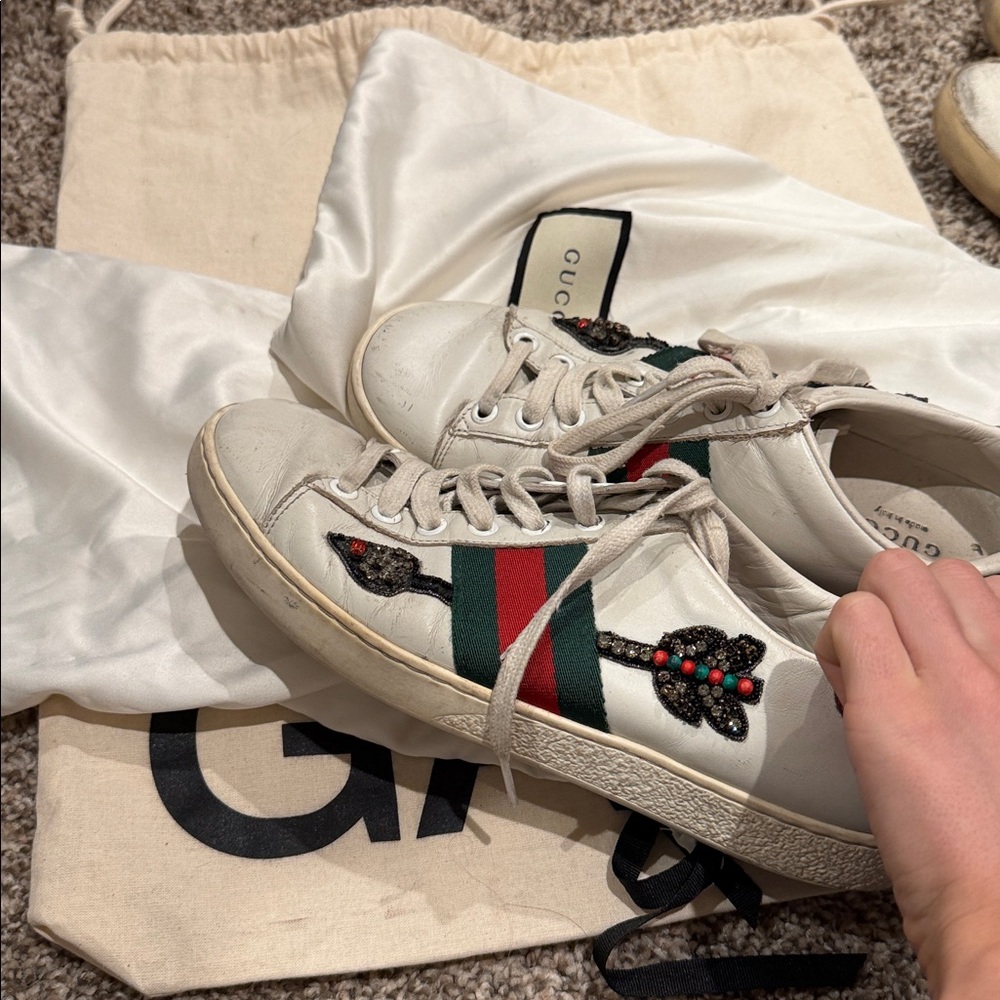 Gucci White Sneakers with Red and Green Stripes